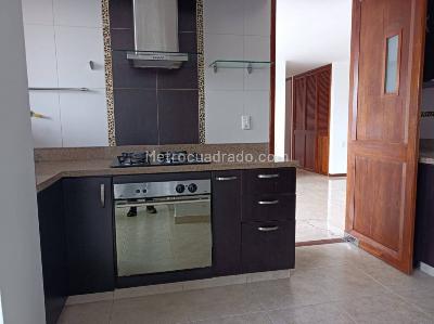 Apartamento en arriendo en La Tomatera, Medellín · foto 5 de 20