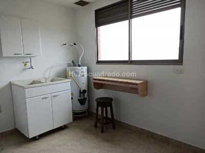 Apartamento en arriendo en La Tomatera, Medellín · foto 7 de 20