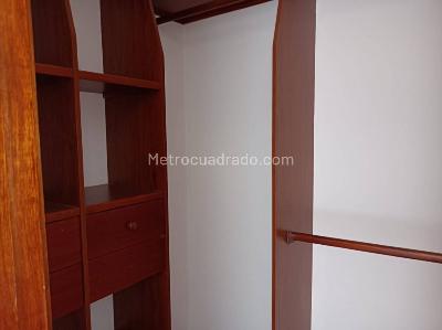 Apartamento en arriendo en La Tomatera, Medellín · foto 10 de 20