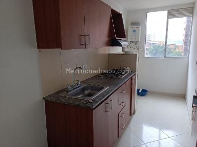 Apartamento en venta en Viviendas Del Sur, Itagüí · foto 2 de 18