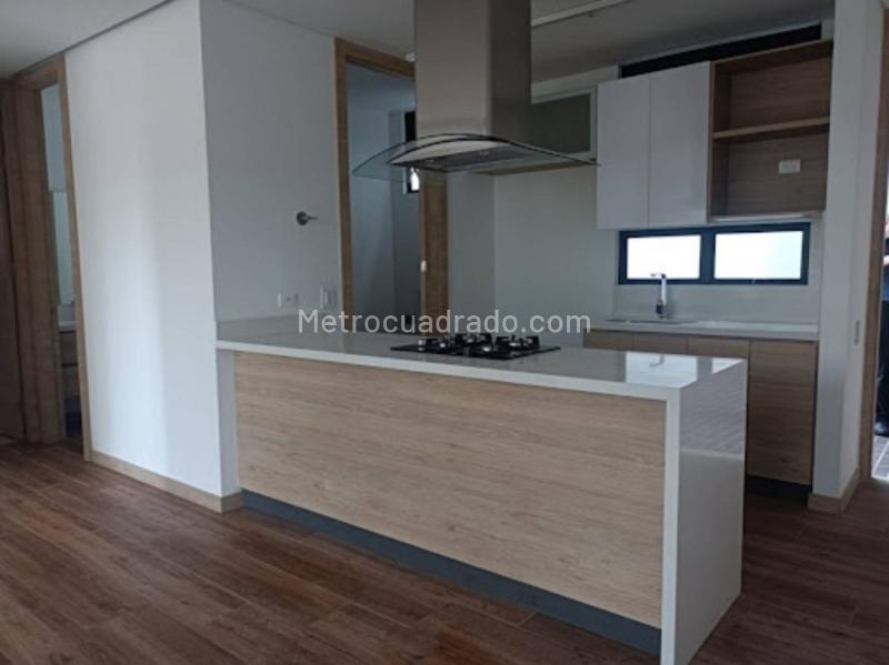 2BR Apartment in Loma Del Escobero (86 m²) - 4