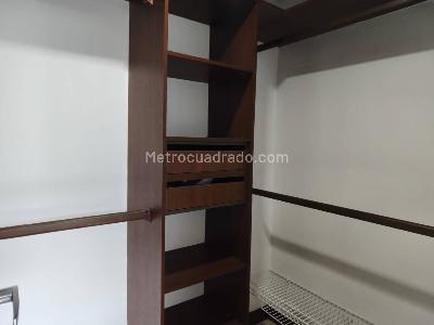 Apartamento en arriendo en Loma Del Escobero, Envigado · foto 8 de 17