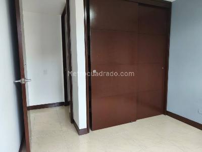 Apartamento en arriendo en Loma Del Escobero, Envigado · foto 11 de 17