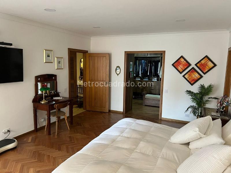 Apartamento Hermoso de 4 Alcobas en Loma de Los González - 8