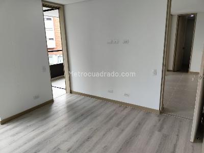 Apartamento en arriendo en Loma De Las Brujas, Envigado · foto 13 de 18