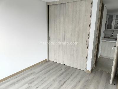 Apartamento en arriendo en Loma De Las Brujas, Envigado · foto 15 de 18