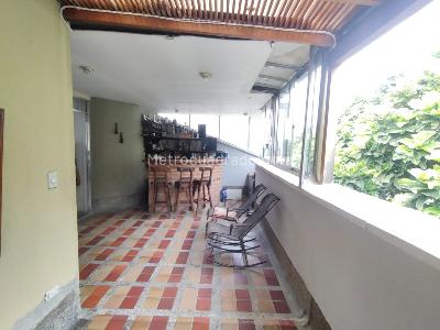 Apartamento de 5 alcobas en venta en Patio Bonito, Medellín, 180 m² · foto 2 de 20