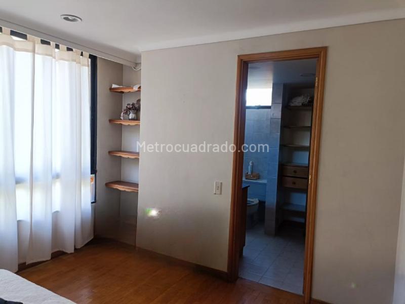 Apartamento Amplio de 3 Alcobas en Provenza - 9