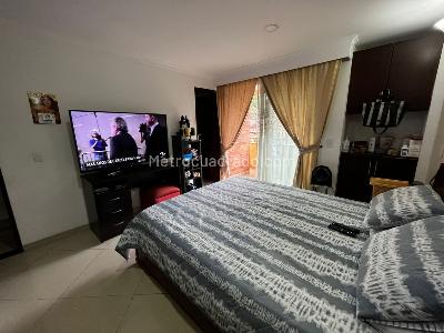 Apartamento de 4 alcobas en venta en Laureles, Medellín, 176 m² · foto 12 de 20