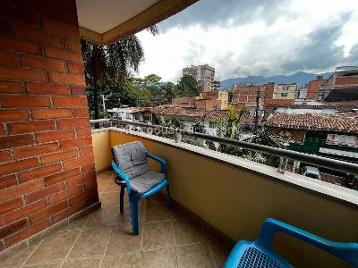 Apartamento de 4 alcobas en venta en Laureles, Medellín, 176 m² · foto 17 de 20