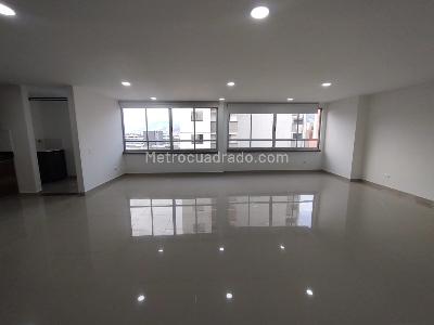 Apartamento de 3 alcobas en venta en Callejon Del Banco, Sabaneta, 119 m² · foto 1 de 15