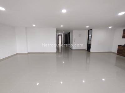 Apartamento de 3 alcobas en venta en Callejon Del Banco, Sabaneta, 119 m² · foto 3 de 15