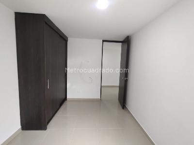 Apartamento de 3 alcobas en venta en Callejon Del Banco, Sabaneta, 119 m² · foto 13 de 15