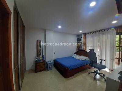 Casa de 4 alcobas en venta en Vereda San Jose, Sabaneta, 284 m² · foto 10 de 20