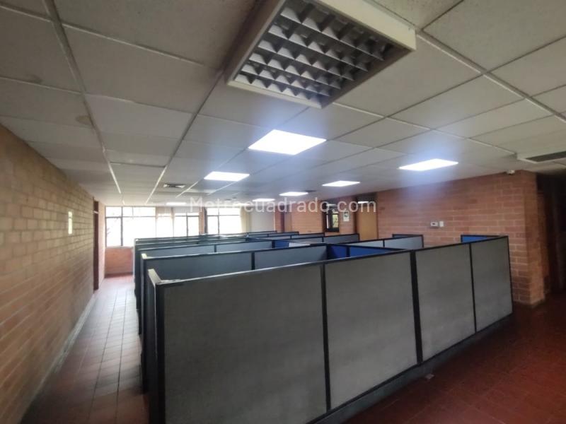 Oficina en Arriendo, Madera, Bello - Więcej