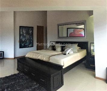 Apartamento de 4 alcobas en venta en Aves Maria, Sabaneta, 328 m² · foto 4 de 14