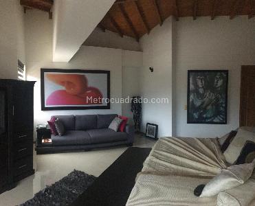 Apartamento de 4 alcobas en venta en Aves Maria, Sabaneta, 328 m² · foto 13 de 14