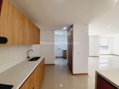 Apartamento en venta en El Portal, Envigado · foto 3 de 20