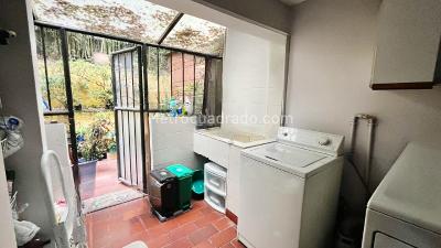 Casa de 3 alcobas en venta en Loma Del Chocho, Envigado, 186 m² · foto 12 de 20
