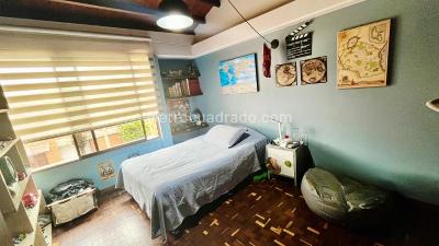 Casa de 3 alcobas en venta en Loma Del Chocho, Envigado, 186 m² · foto 14 de 20