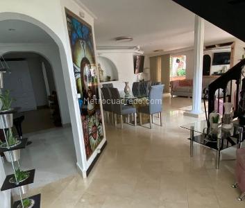 Casa de 5 alcobas en venta en Las Palmas, Medellín, 554 m² · foto 6 de 20