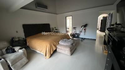 Casa de 5 alcobas en venta en Las Palmas, Medellín, 554 m² · foto 14 de 20