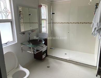 Casa de 5 alcobas en venta en Las Palmas, Medellín, 554 m² · foto 19 de 20