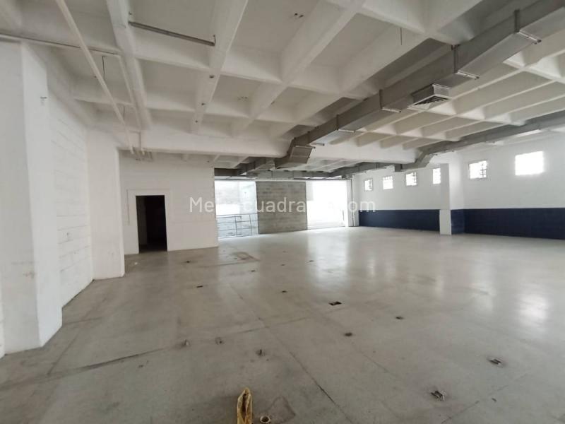 Local Comercial en Arriendo, La Candelaria, Medellín - Vista 2