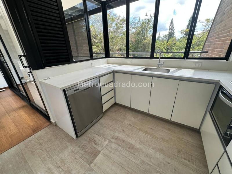 2BR Apartment in Llano Grande (110 m²) - 4