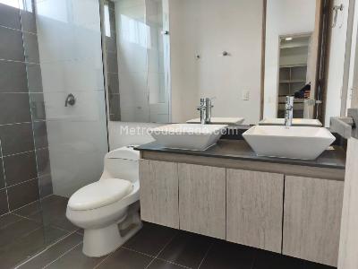 Apartamento en arriendo en Loma Del Escobero, Envigado · foto 12 de 20