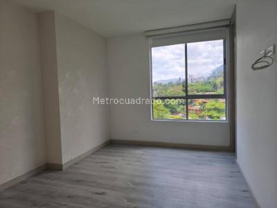 Apartamento en arriendo en Loma Del Escobero, Envigado · foto 13 de 20