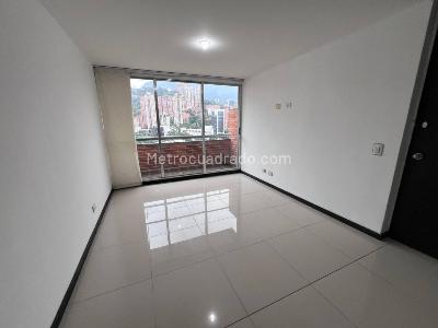 Apartamento en venta en Ciudad Del Rio, Medellín · foto 2 de 19