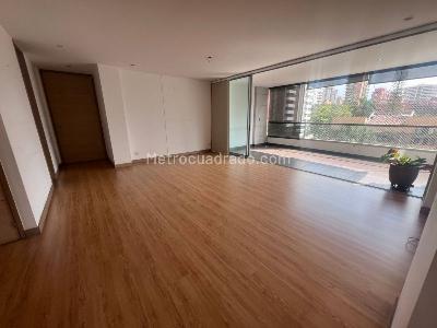 Apartamento de 3 alcobas en venta en La Tomatera, Medellín, 187 m² · foto 3 de 20