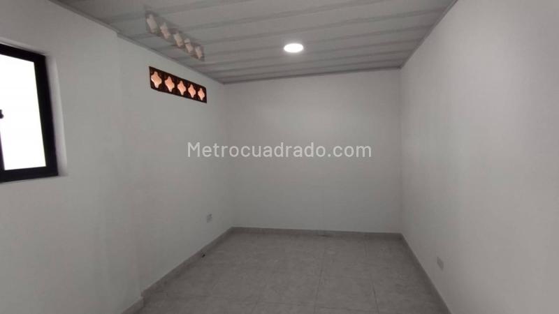 Apartamento moderno de 3 Alcobas cerca a Metro Hospital - 8