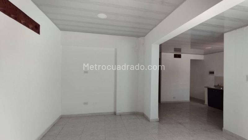 Apartamento con estilo de 3 Alcobas cerca a Metro Hospital - 2