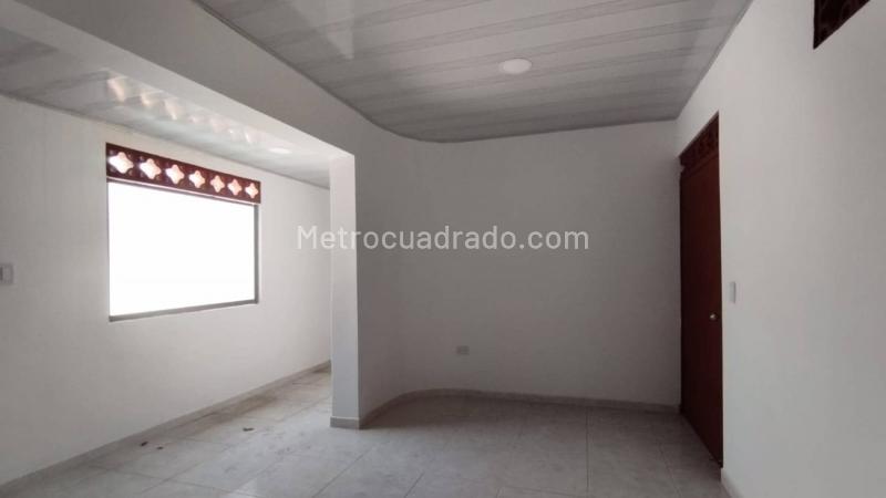 Apartamento con estilo de 3 Alcobas cerca a Metro Hospital - 6