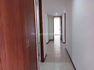 Apartamento en arriendo en Loma De Los Gonzalez, Medellín · foto 6 de 20