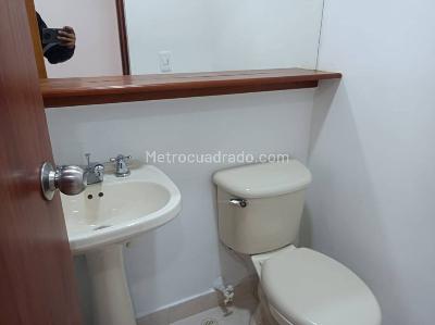 Apartamento en arriendo en Loma De Los Gonzalez, Medellín · foto 16 de 20