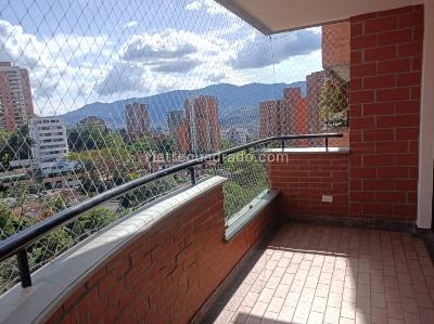 Apartamento en arriendo en Loma De Los Gonzalez, Medellín · foto 19 de 20