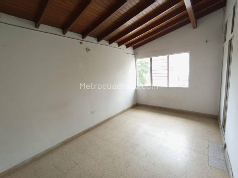 Casa Comercial en Alquiler en El Estadio - 3