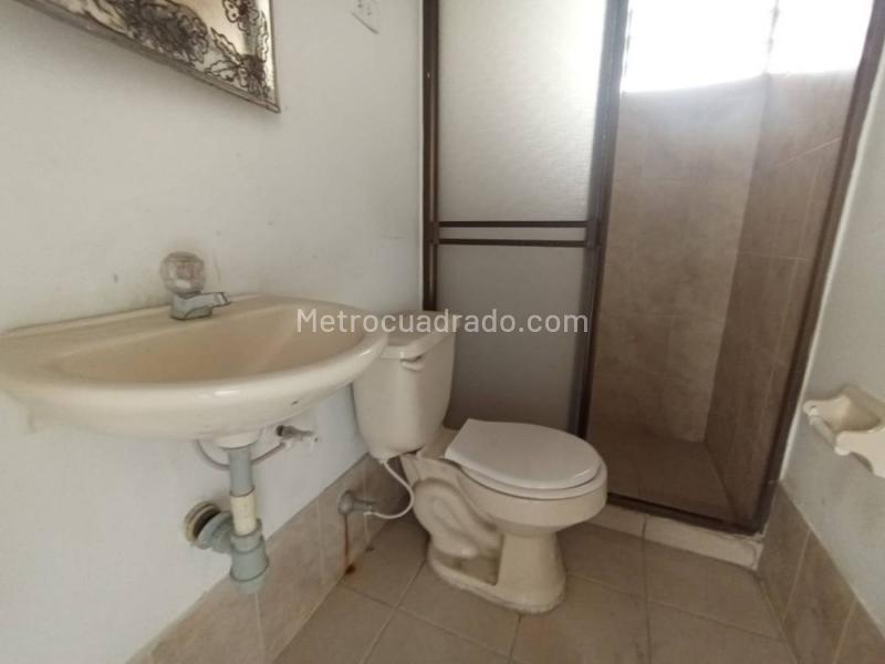 Casa Comercial en Alquiler en El Estadio - 6