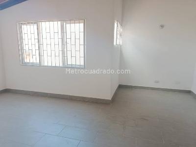 Casa de 2 alcobas en arriendo en Estadio, Medellín, 70 m² · foto 2 de 13