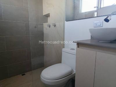 Casa de 2 alcobas en arriendo en Estadio, Medellín, 70 m² · foto 10 de 13