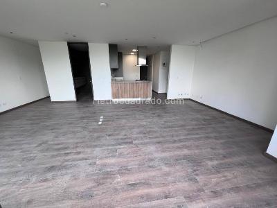 Apartaestudio en venta en Altos Del Poblado, Medellín, 64 m² · foto 4 de 20
