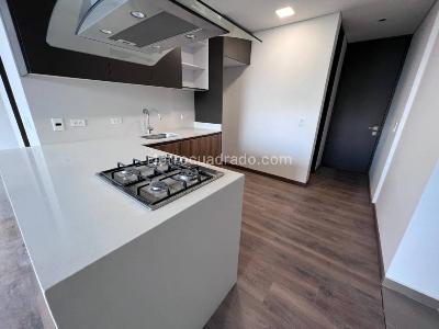 Apartaestudio en venta en Altos Del Poblado, Medellín, 64 m² · foto 9 de 20