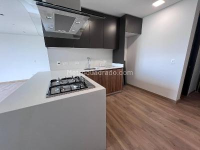 Apartaestudio en venta en Altos Del Poblado, Medellín, 64 m² · foto 14 de 20