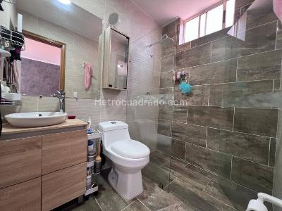 Apartamento de 3 alcobas en venta en Castropol, Medellín, 305 m² · foto 3 de 20