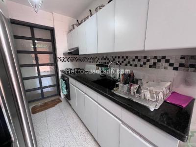 Apartamento de 3 alcobas en venta en Castropol, Medellín, 305 m² · foto 17 de 20