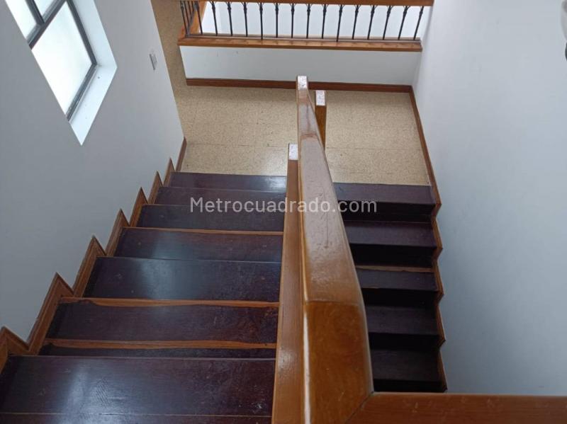 Elegant 4BR House for Rent in Castropol - 7