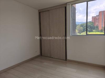 Apartamento de 2 alcobas en arriendo en Loma Del Escobero, Envigado, 73 m² · foto 6 de 16